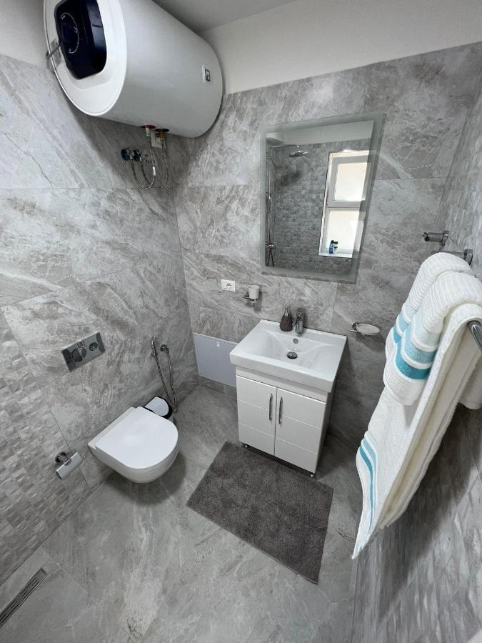 Florent'S Superb Studio, Free Parking & Garden!! Тирана Екстер'єр фото
