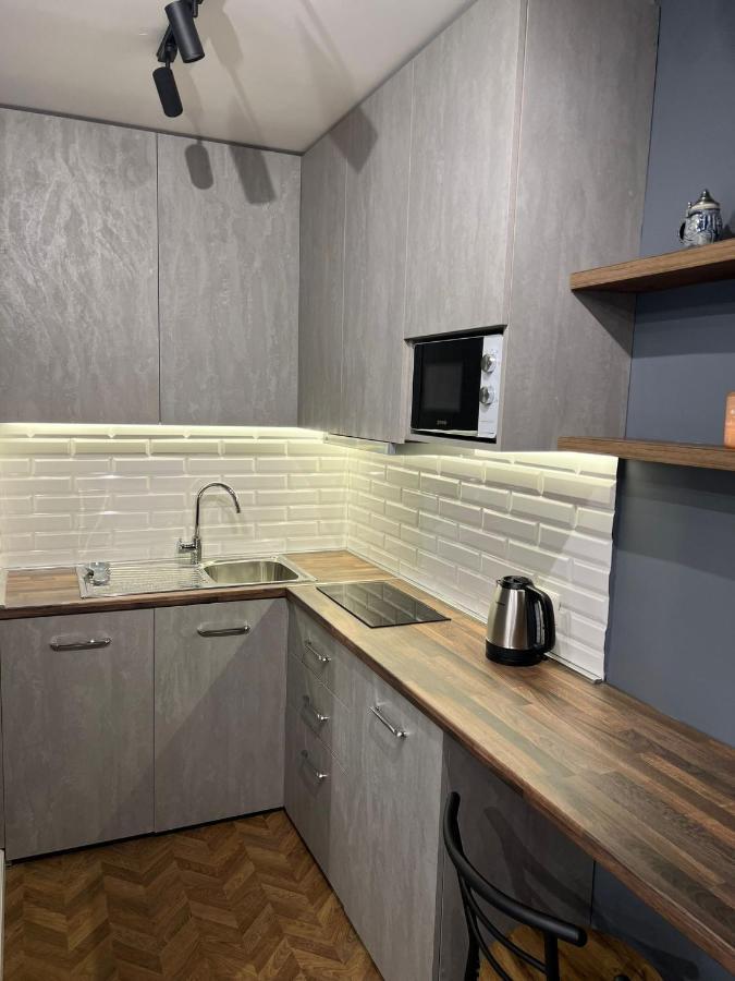 Florent'S Superb Studio, Free Parking & Garden!! Тирана Екстер'єр фото