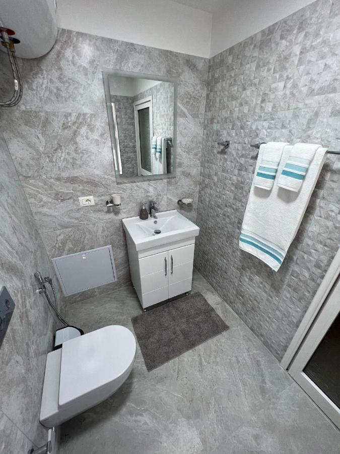 Florent'S Superb Studio, Free Parking & Garden!! Тирана Екстер'єр фото